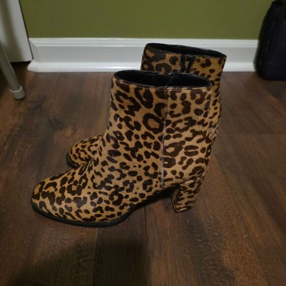 NWT-Steve Madden Leopard Jozie Print Heeled Boots - Picture 4 of 14